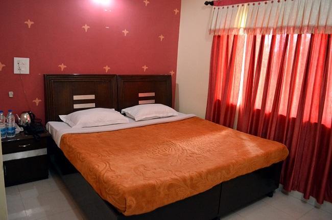 Kangs Nirvana Resorts And Spa Mahalpur Exterior photo