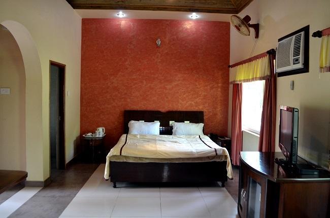 Kangs Nirvana Resorts And Spa Mahalpur Exterior photo