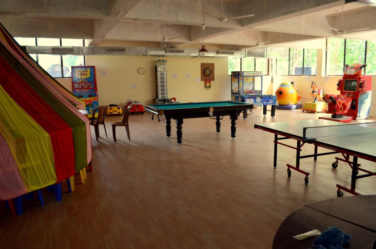 Kangs Nirvana Resorts And Spa Mahalpur Exterior photo
